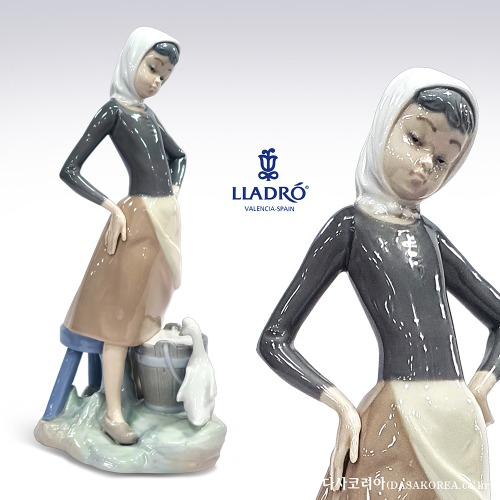 스페인 야드로(LLADRO)도자기 인형(우유통과거위를 보는 소녀)(287111)