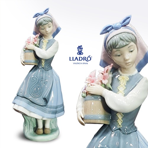스페인 야드로(LLADRO)도자기 인형(꽃바구니를 든 소녀)(370305)